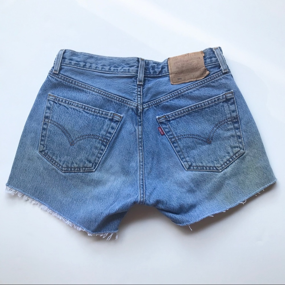 Vintage Levi’s shorts cut off